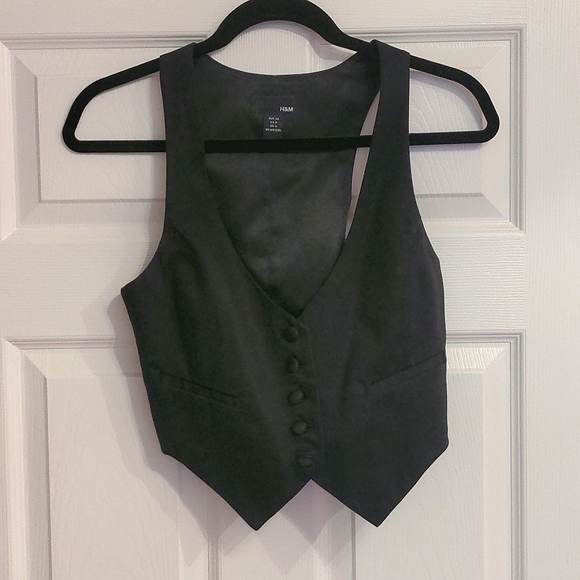 H&M | Black Tuxedo Button Up Vest